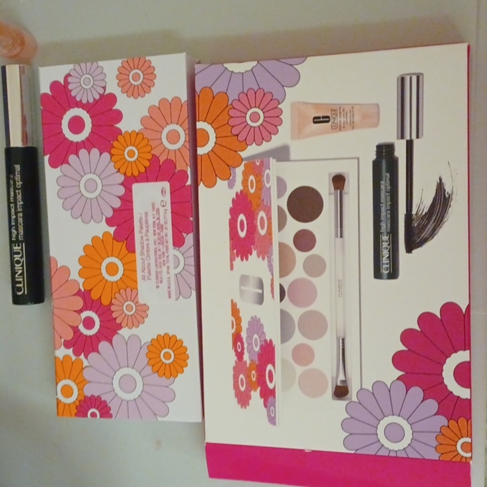 Clicnique light up your eyes